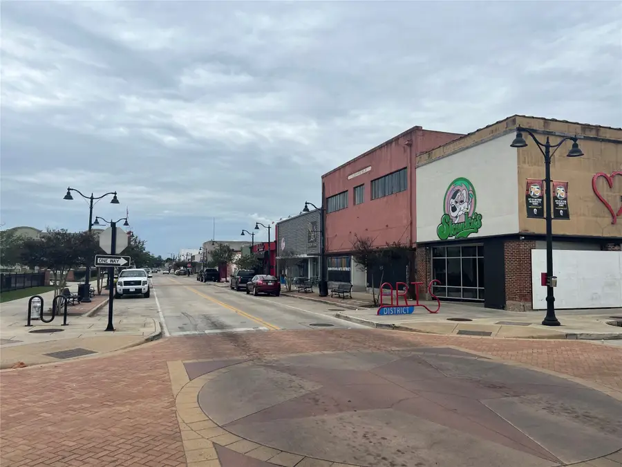 112 W Texas Avenue, Baytown, TX 77520 - Image #3