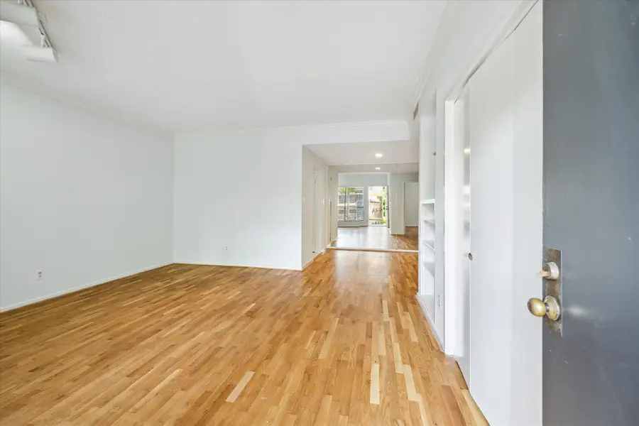 1100 Augusta Drive #63, Houston, TX 77057 - Image #2