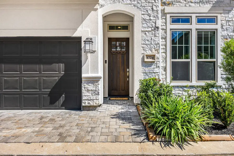 1724 Leilani Drive, Houston, TX 77055 - Image #3