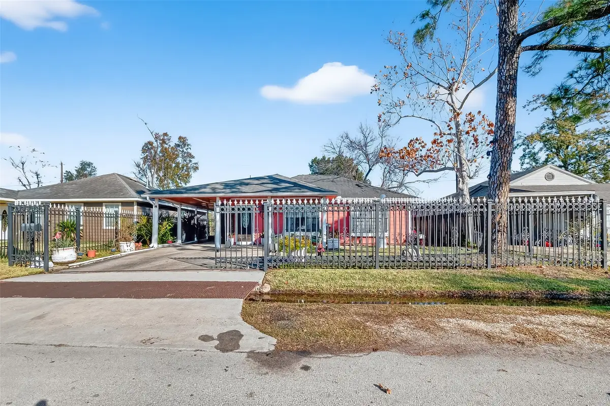 10313 Chadwick Street, Houston, TX 77029 - #1