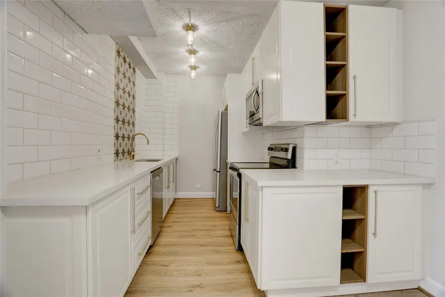 1400 Hermann Drive #15D, Houston, TX 77004 - #3