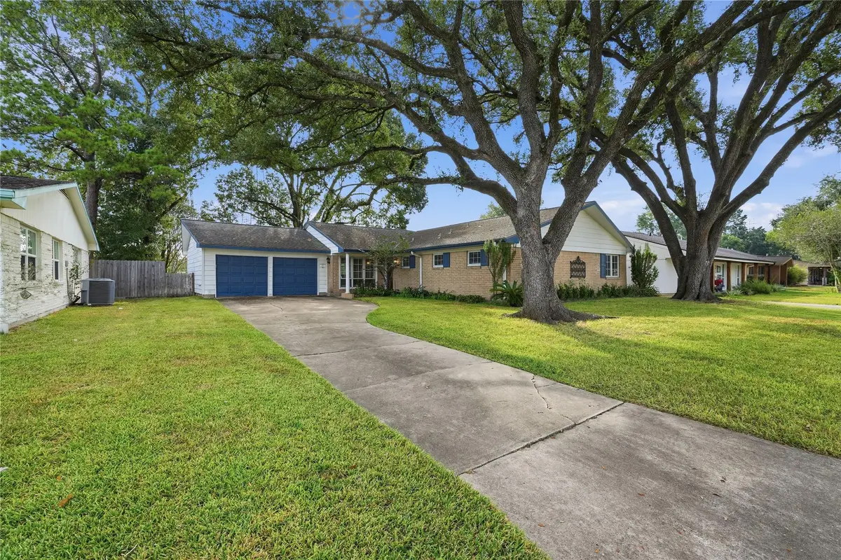 9811 Greenwillow Street, Houston, TX 77096 - #1