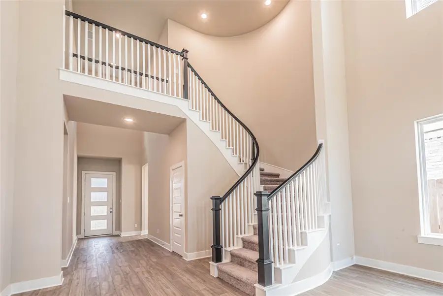 7335 Rolling Grove Ln Lane, Fulshear, TX 77441 - Image #2