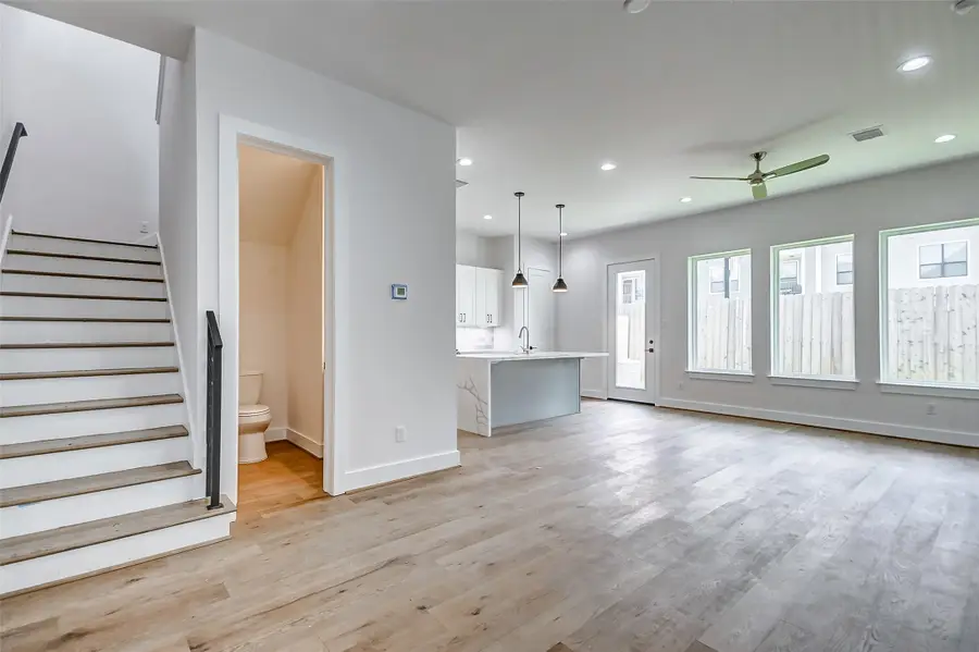 7706 Sky Dweller Drive, Houston, TX 77055 - Image #3