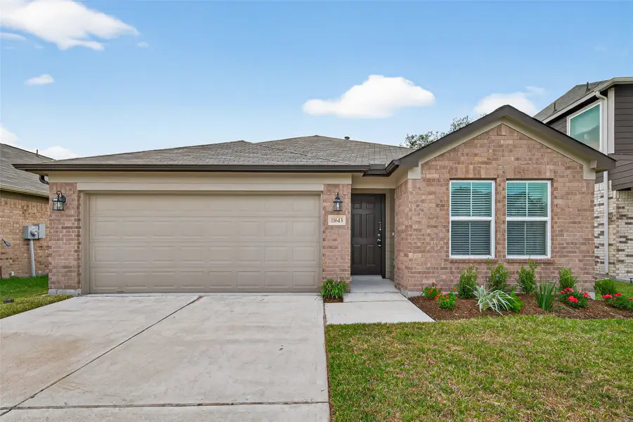 11643 Colossal Oak Drive, Houston, TX 77066 - Image #3