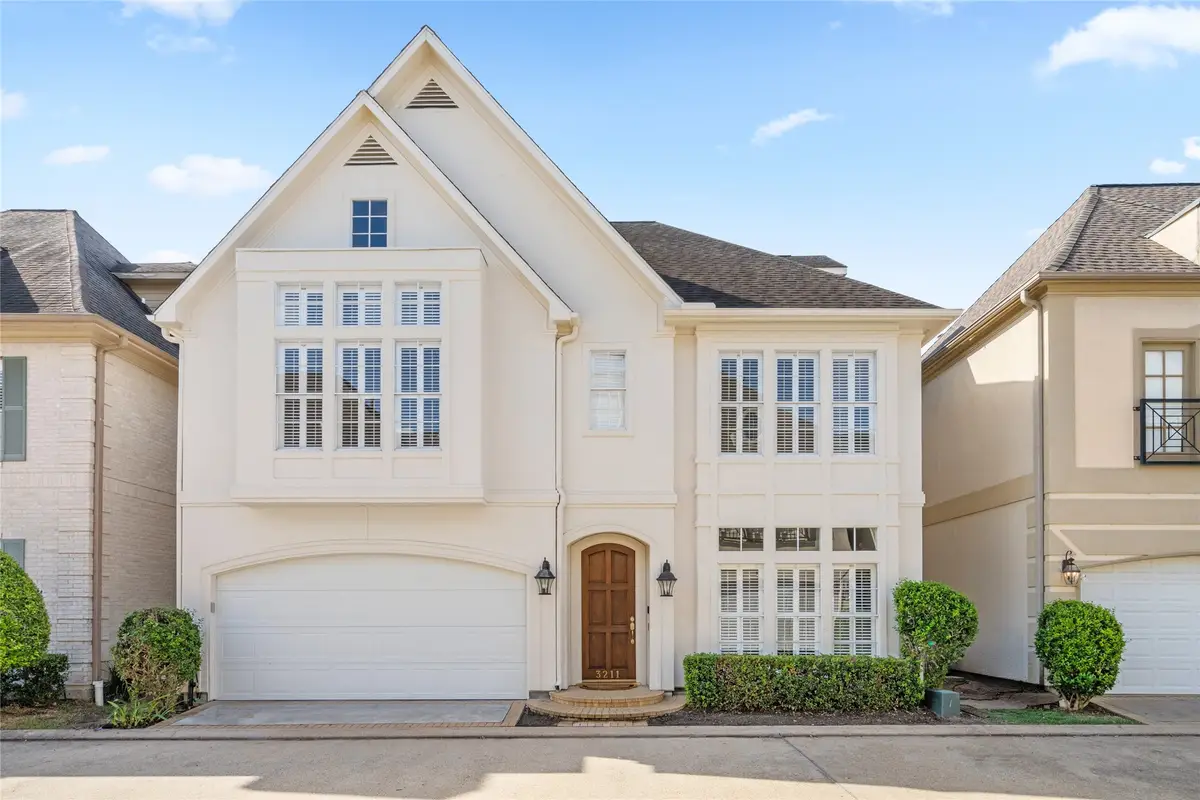 3211 S Pemberton Circle Drive, Houston, TX 77025 - #1
