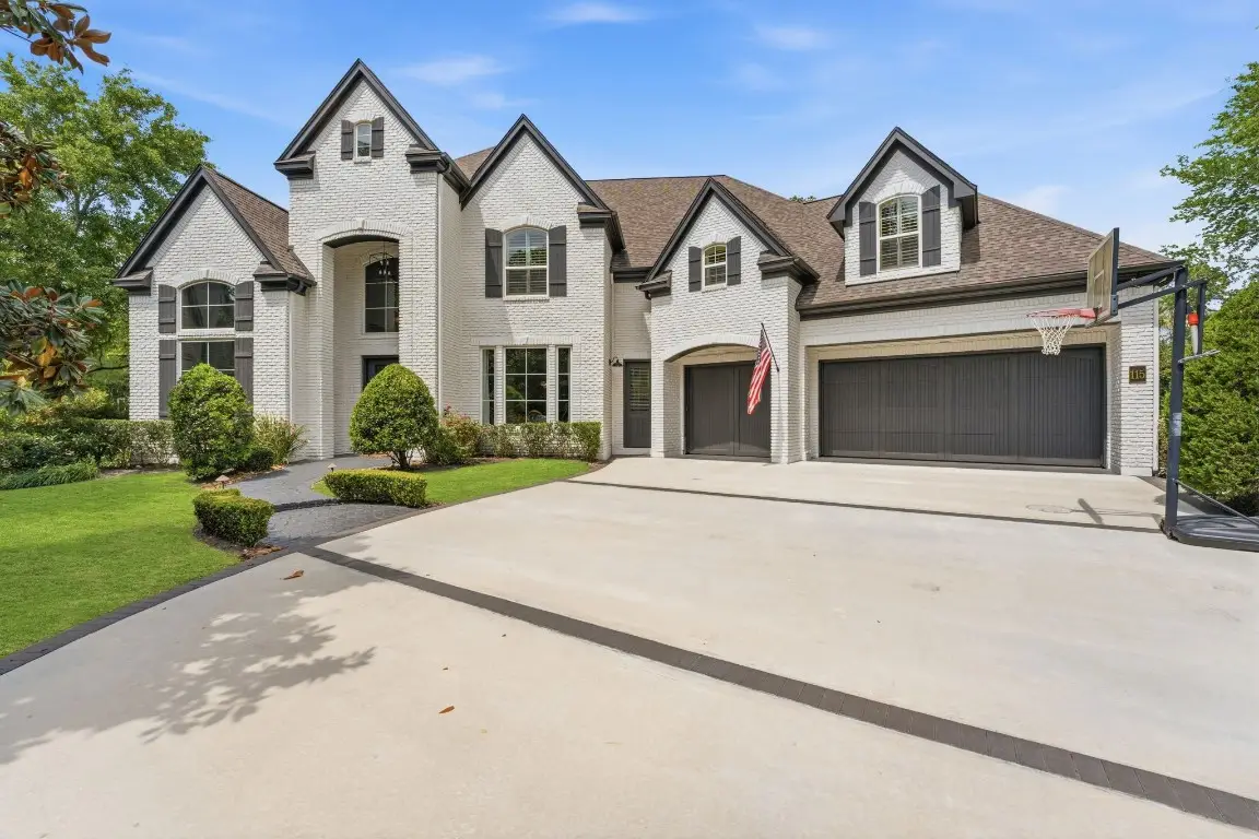 115 W Ambassador Bend, The Woodlands, TX 77382 - #1