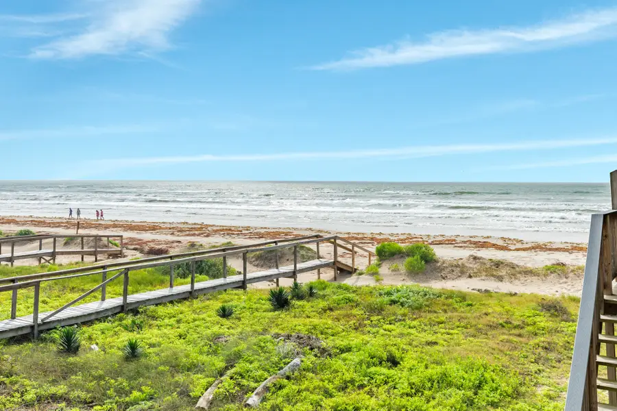 116 Howard Avenue #G, Surfside Beach, TX 77541 - Image #2