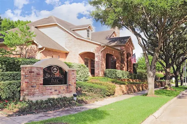 2255 Braeswood Park Drive #329, Houston, TX 77030