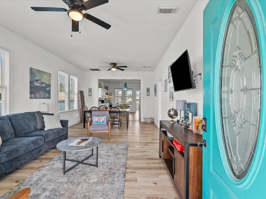 4017 Avenue L, Galveston, TX 77550 - Image #2