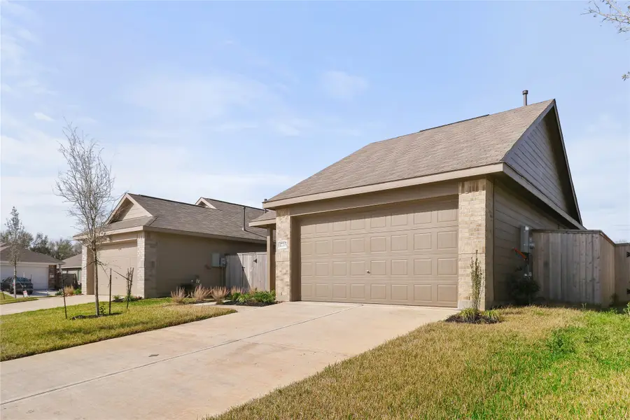 17715 Grove Hill Drive, Hockley, TX 77447 - Image #2