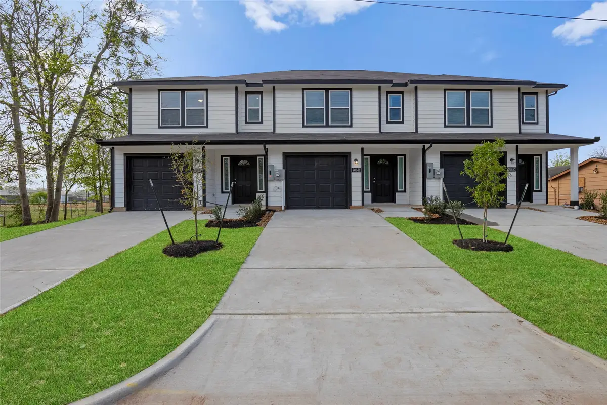 706 Universal Street, Navasota, TX 77868 - #1