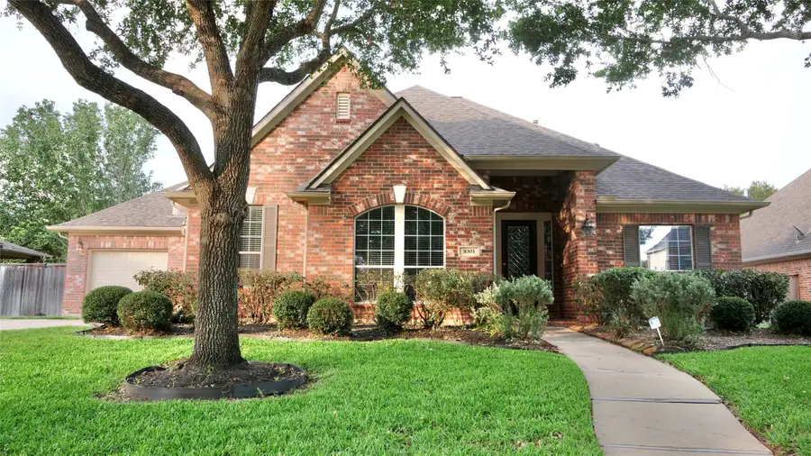 8303 Crescent Knolls Drive, Richmond, TX 77406 - #3
