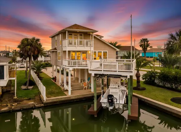 21928 Lampasas Drive, Galveston, TX 77554