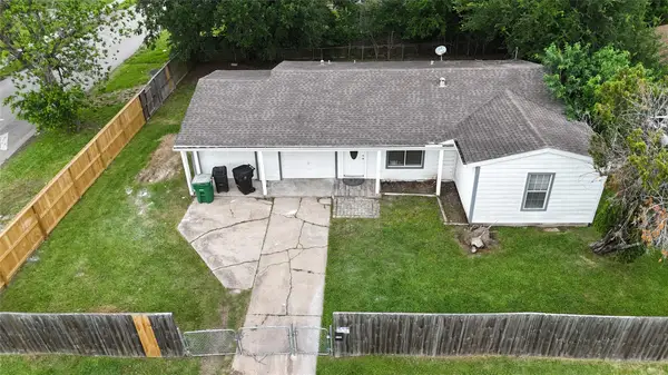 5103 Willow Glen Drive, Houston, TX 77033