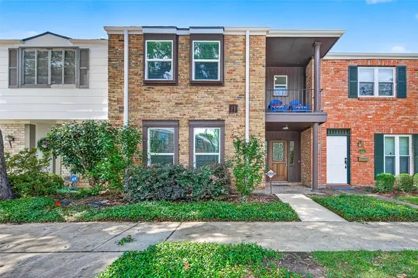 1245 Country Place Drive, Houston, TX 77079