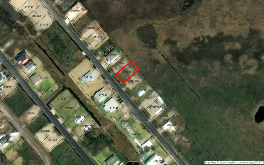 1240 E E Canal Drive, Crystal Beach, TX 77650 - Image #3