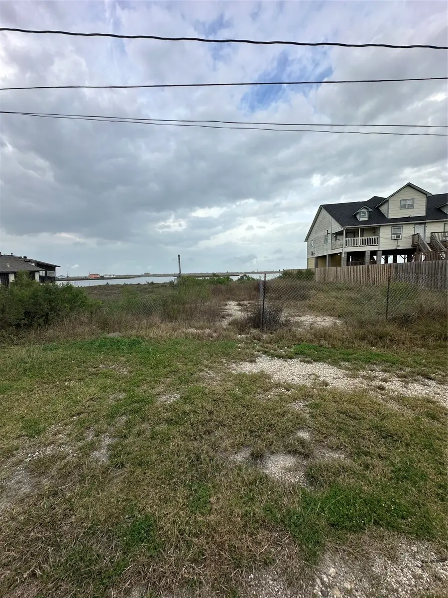 00 4512 Swan 1, Hitchcock, TX 77563 - Image #3