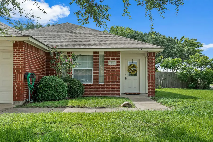 314 Rouen Drive, Port Lavaca, TX 77979 - #2