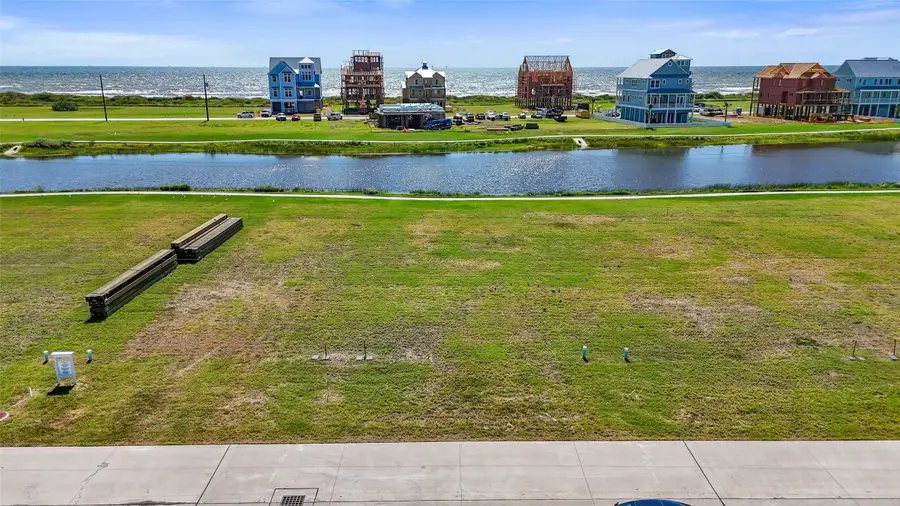 11329 Starfish Drive, Galveston, TX 77554 - Image #2