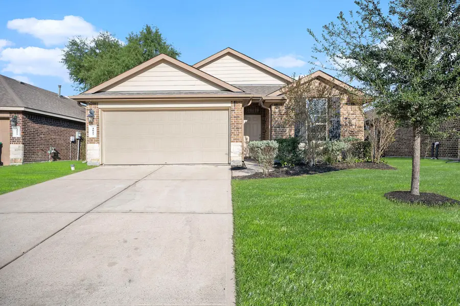4027 Spurwing Lane, Baytown, TX 77521 - Image #2