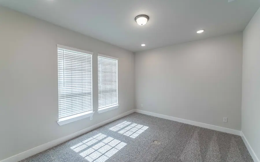 8915 Rose Jade Drive, Iowa Colony, TX 77583 - Image #2