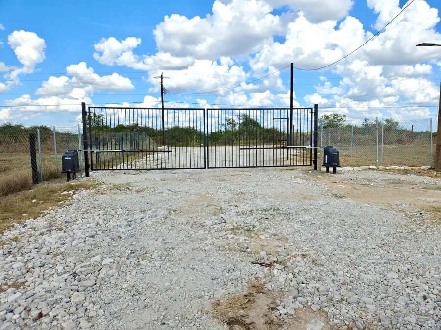 1046 Beal Road, Eagle Lake, TX 77434 - #2