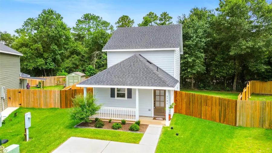 9706 Marie Village Court, Conroe, TX 77306 - Image #2