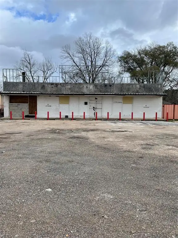 6726 W Montgomery Road, Houston, TX 77091 - Image #1