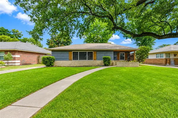 7727 Oak Vista Street, Houston, TX 77087