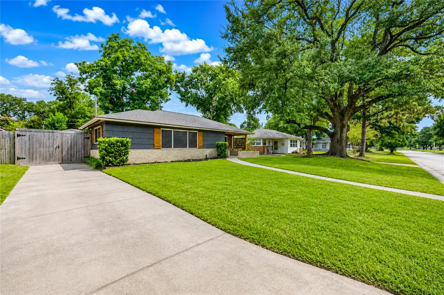 7727 Oak Vista Street, Houston, TX 77087 - #3