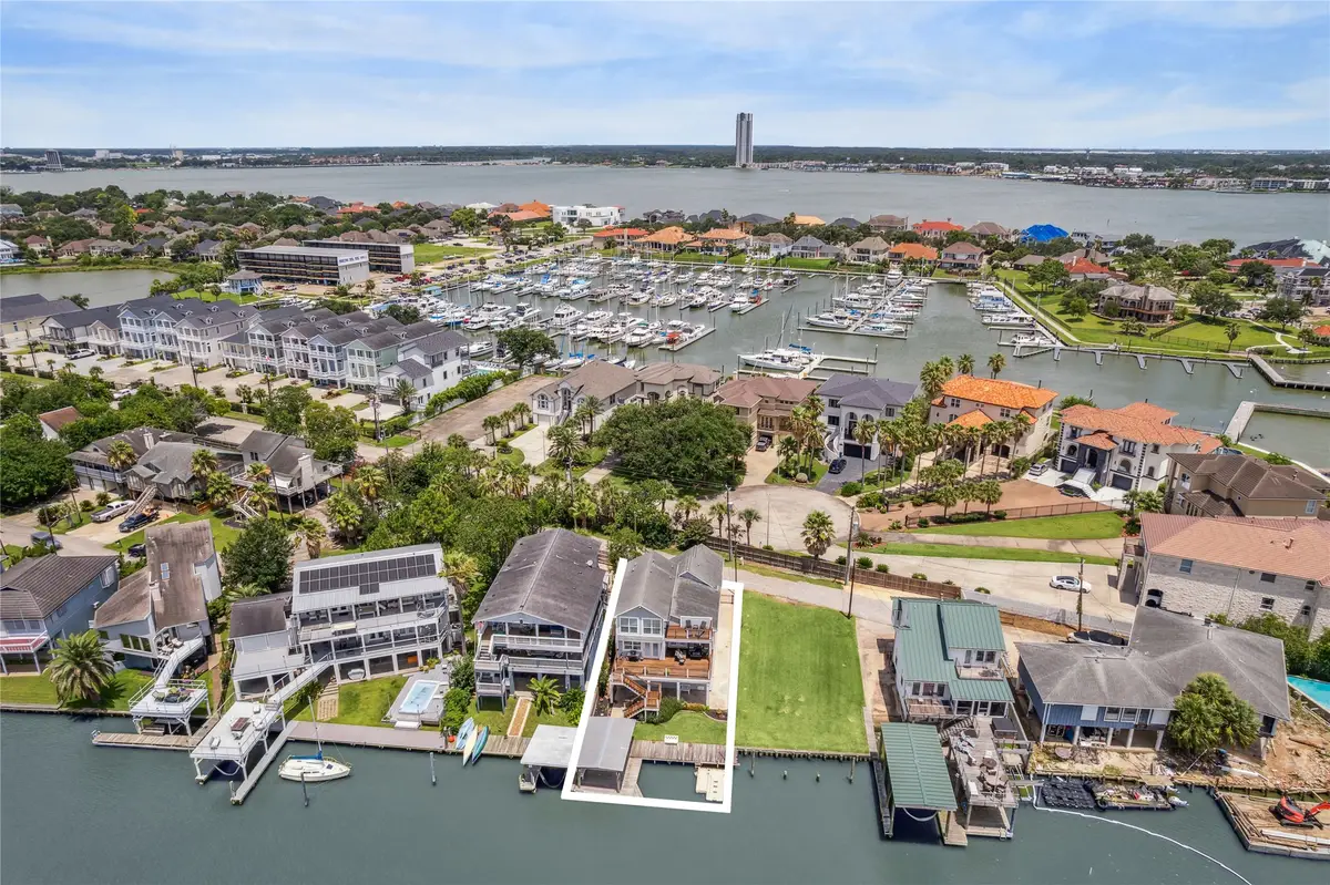 2114 Fenwood Street, League City, TX 77565 - Image #1