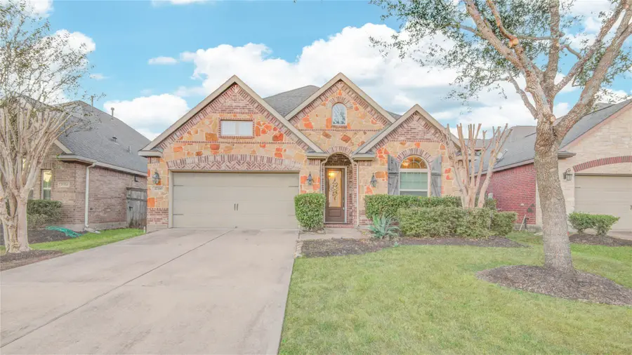 27330 Aspen Falls Lane, Fulshear, TX 77441 - Image #2