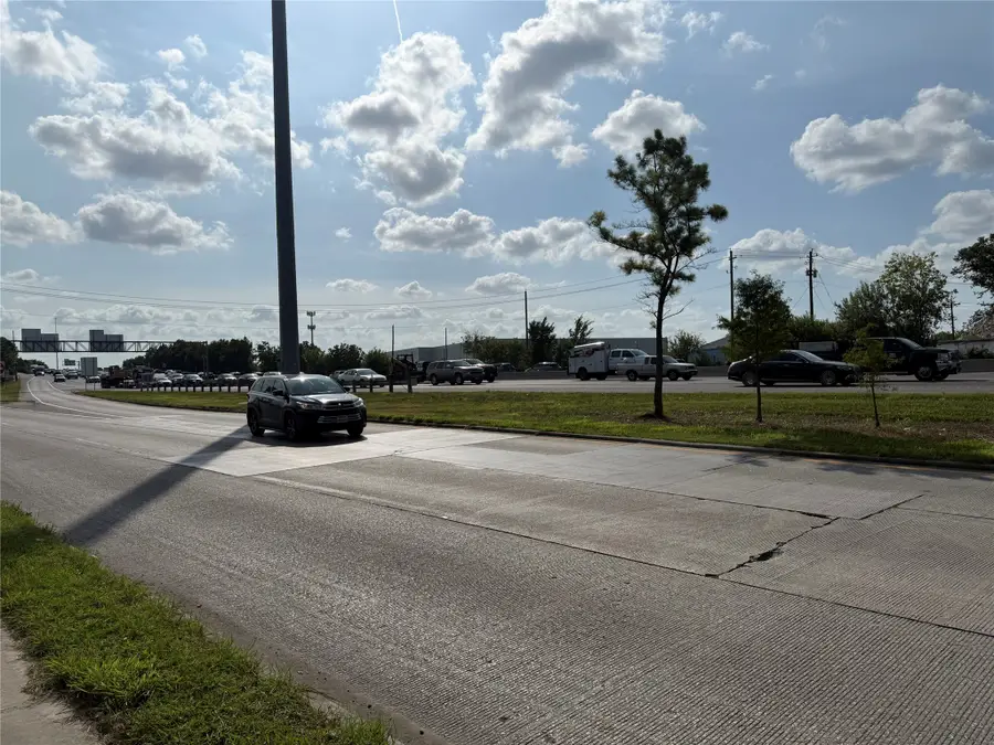 7322 Ardennes Street, Houston, TX 77033 - #2
