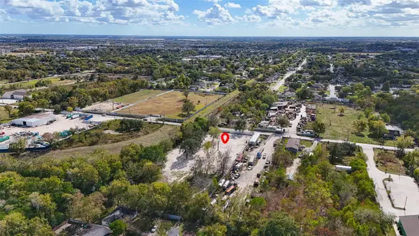 5033 S Acres Drive, Houston, TX 77048