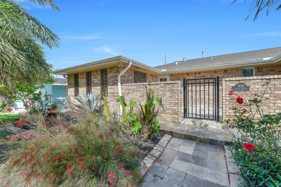 7806 Pruitt Drive, Galveston, TX 77554 - #3
