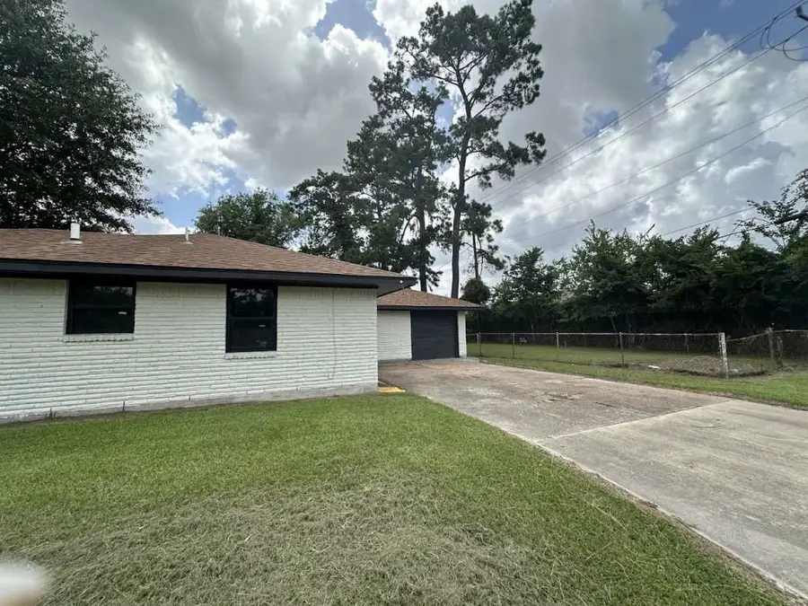 7451 Langley Road, Houston, TX 77016 - Image #2