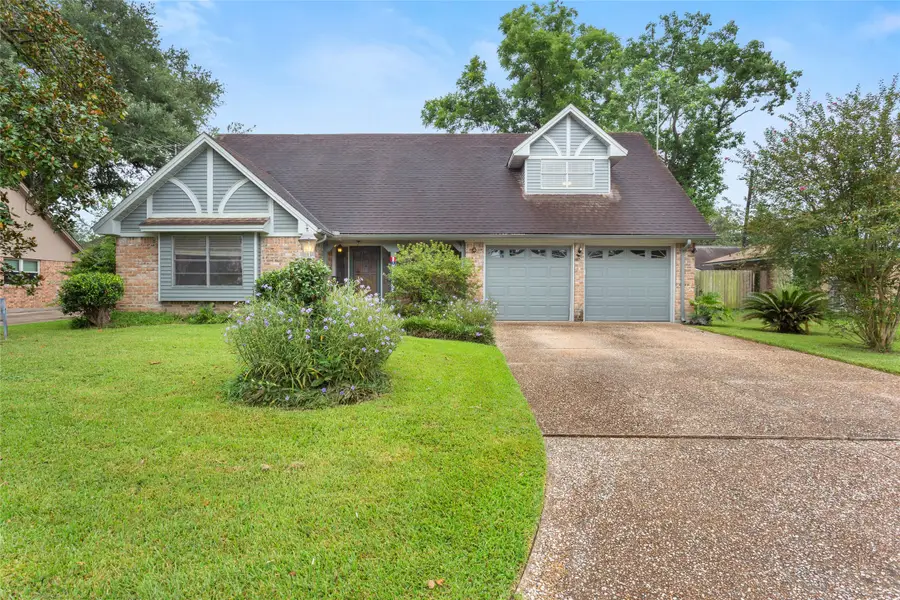 5104 E Bayou Drive, Dickinson, TX 77539 - Image #2