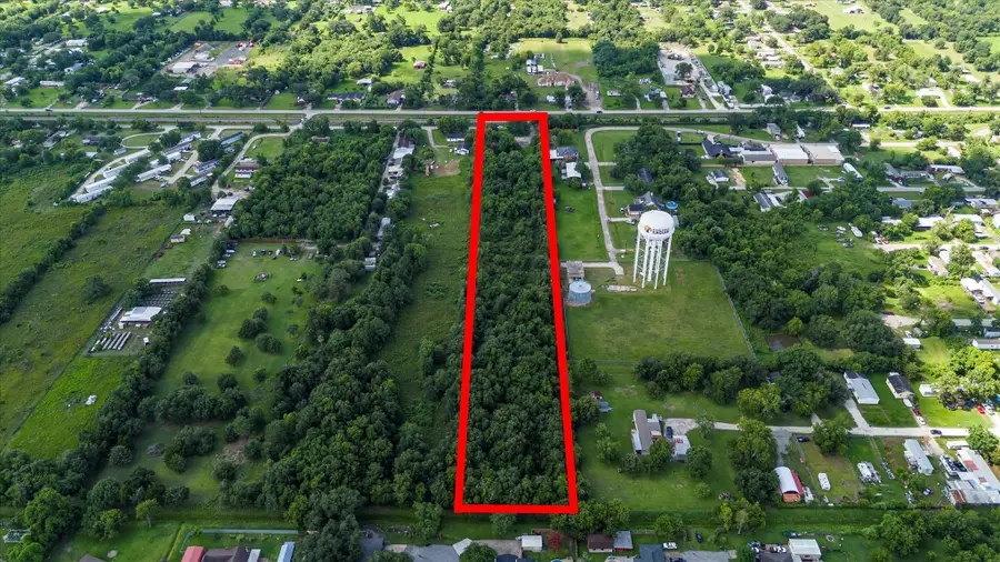 1102 N Battlebell Road, Highlands, TX 77562 - Image #3