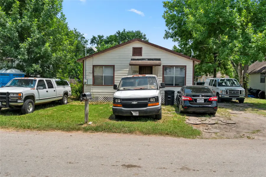 7332 Parkes Street, Houston, TX 77088 - Image #2