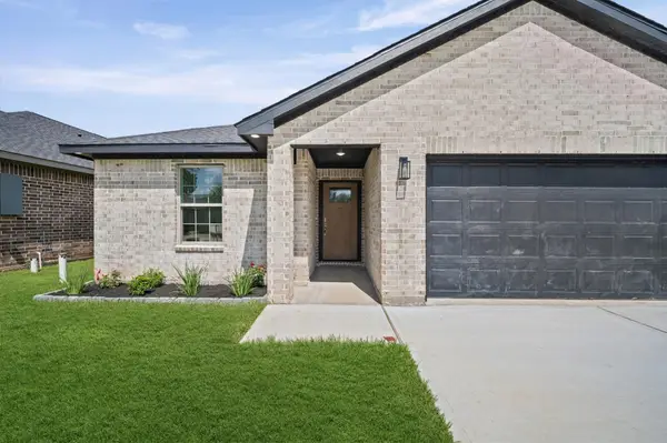 13122 Lake Conroe Bay Road, Willis, TX 77318