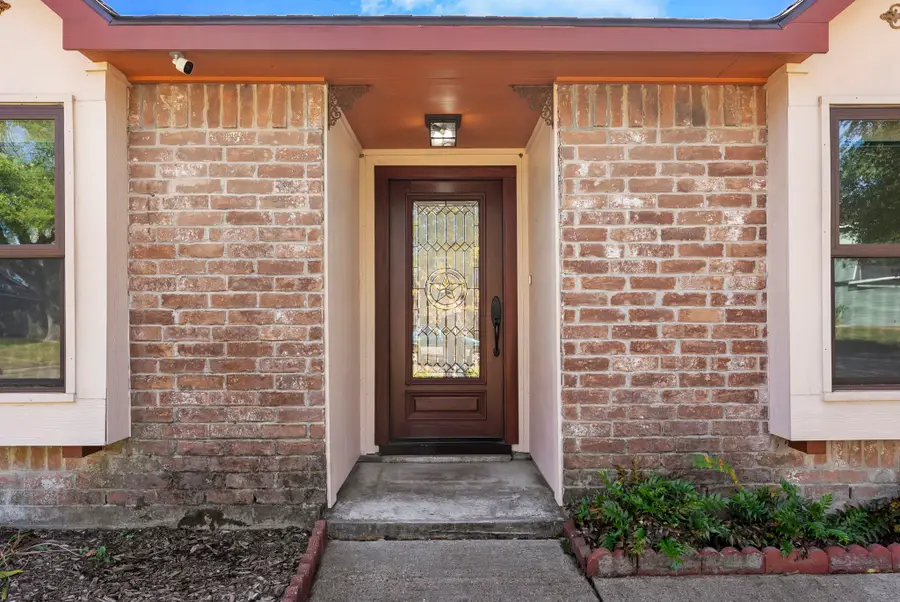 10006 Wren Street, La Porte, TX 77571 - Image #3