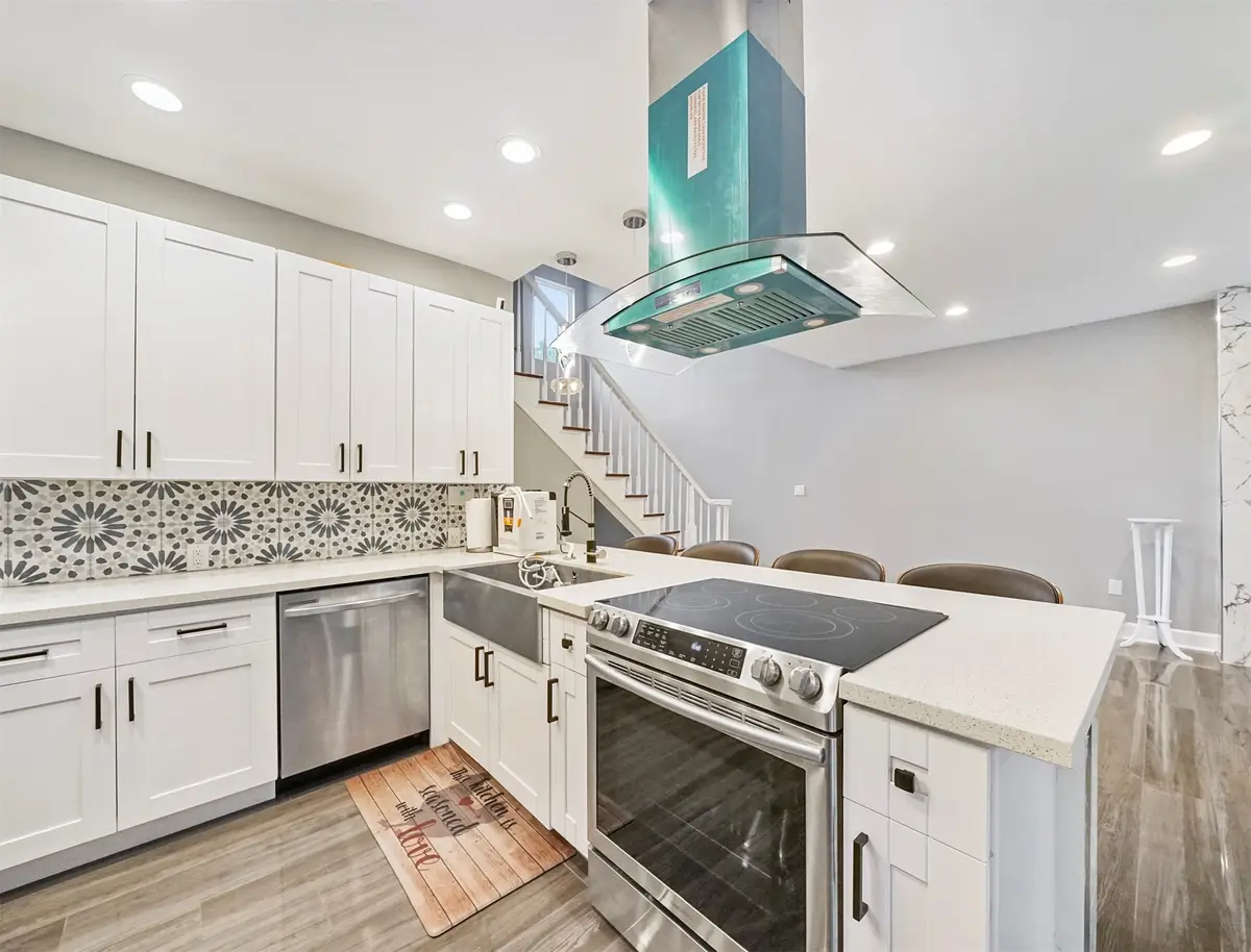 15137 Kimberley Court, Houston, TX 77079 - Image #1