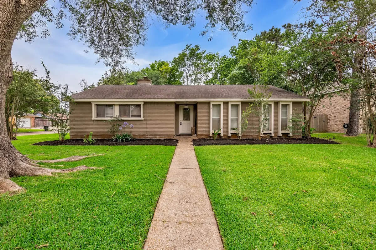 16934 Townes Road, Friendswood, TX 77546 - #1