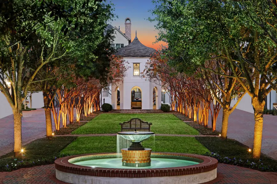 28 Audubon Hollow Lane, Houston, TX 77027 - Image #2