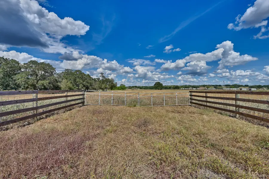 2443 E State Highway 71 Bypass, La Grange, TX 78945 - #2