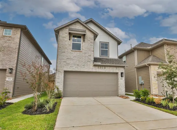 2158 Villa Clara Drive, Friendswood, TX 77546