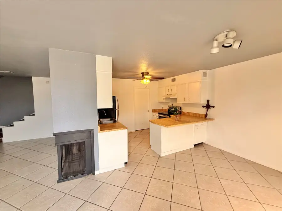 5915 Fairmeadow Drive, Beaumont, TX 77707 - Image #2