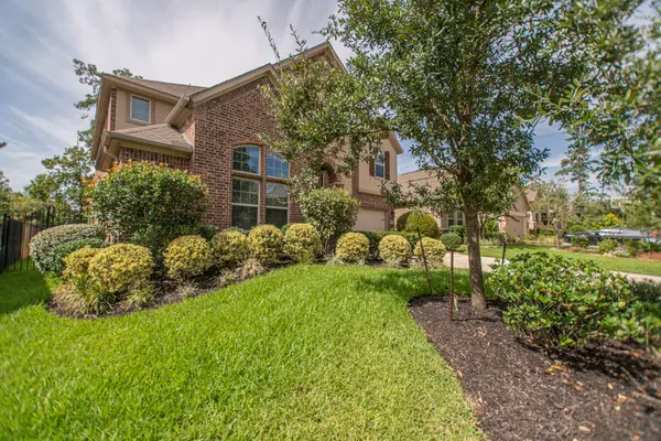 31 Whispering Thicket Place, The Woodlands, TX 77375