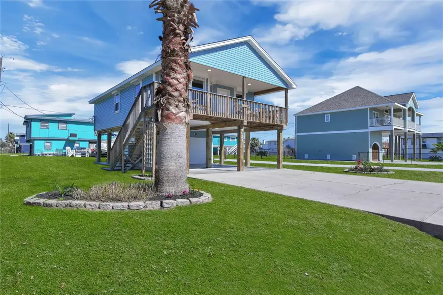 4023 Grayson Dr, Galveston, TX 77554 - Image #2